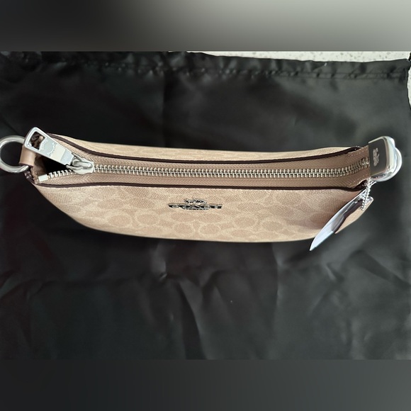 Coach Teri Shoulder Bag In Signature Canvas - Picture 8 of 11